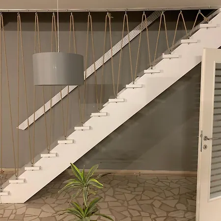 Great 4-bedroom W Heated Eco Pool Vila *