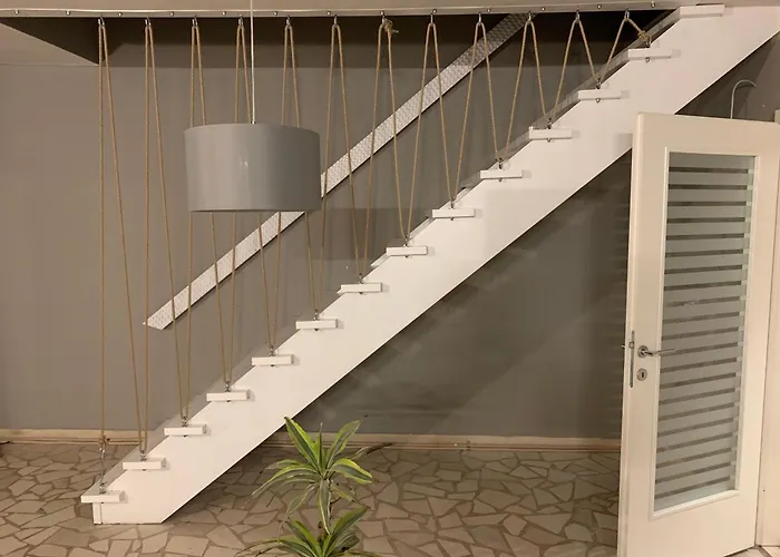 Great 4-bedroom W Heated Eco Pool Vila *