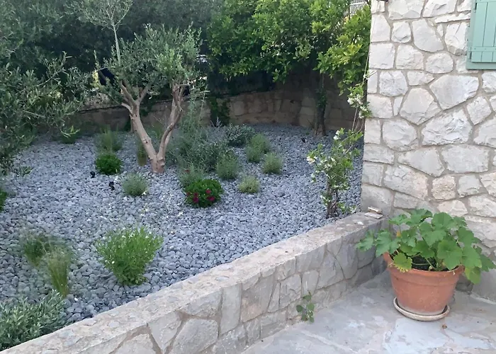 Vila Great 4-bedroom W Heated Eco Pool Duce