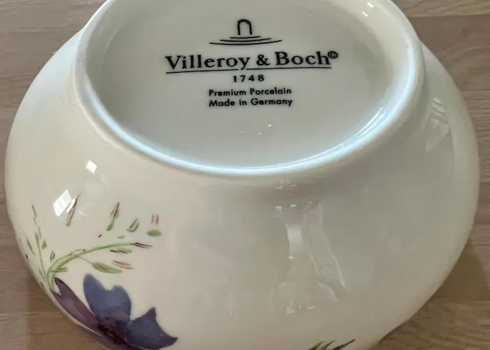 Great 4-bedroom W Heated Eco Pool Duce