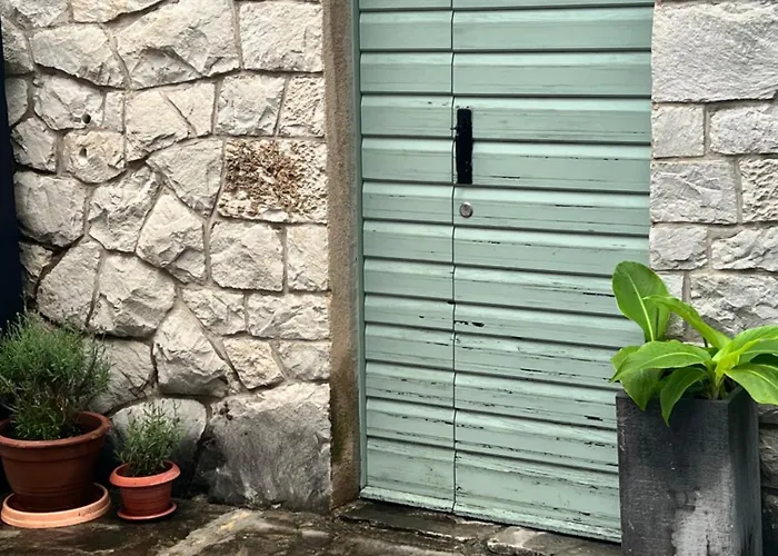 Vila Great 4-bedroom W Heated Eco Pool *